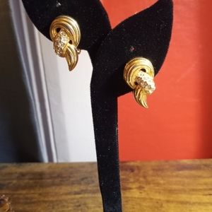 Vintage Premier Designs Clip On Earrings